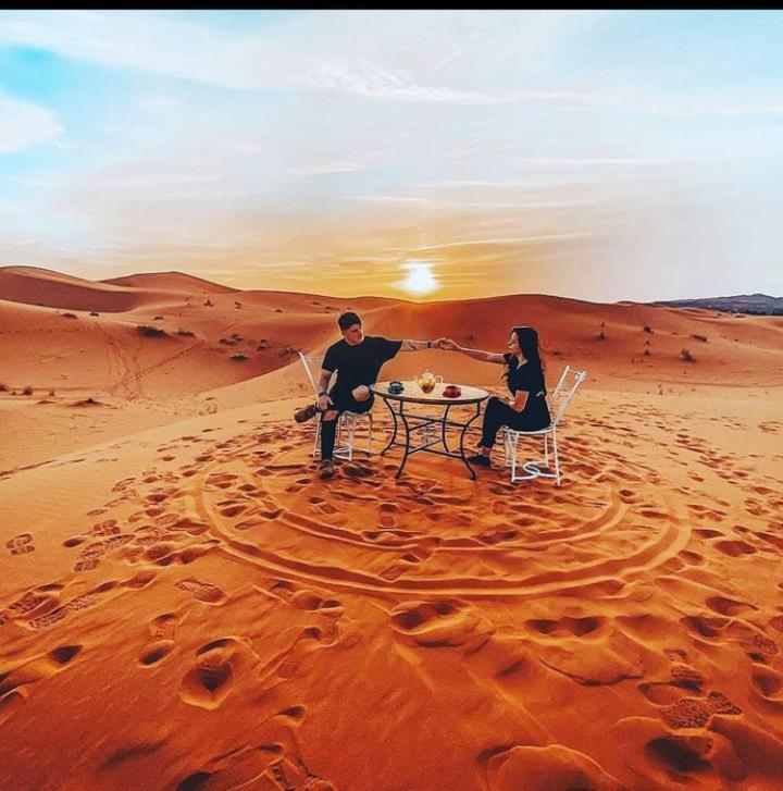 Merzouga Sahara Luxury Camp מראה חיצוני תמונה