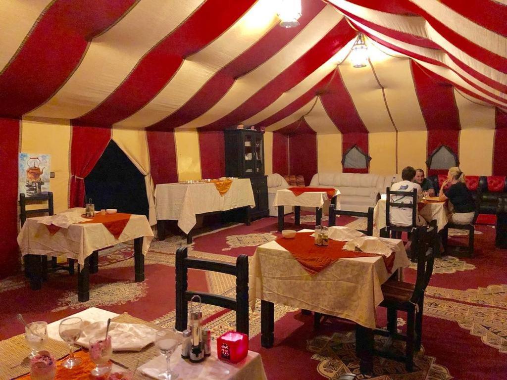 Merzouga Sahara Luxury Camp מראה חיצוני תמונה