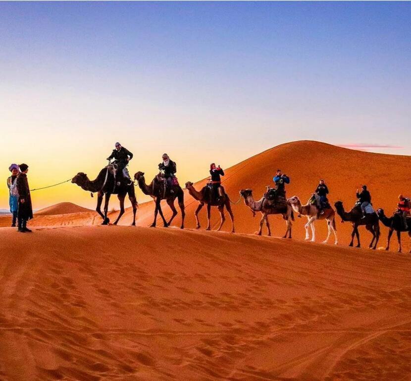 Merzouga Sahara Luxury Camp מראה חיצוני תמונה