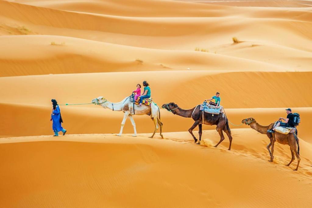 Merzouga Sahara Luxury Camp מראה חיצוני תמונה