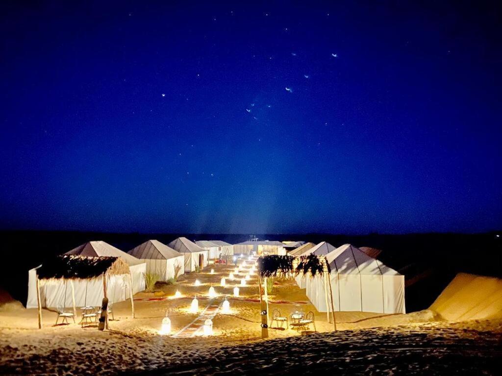 Merzouga Sahara Luxury Camp מראה חיצוני תמונה